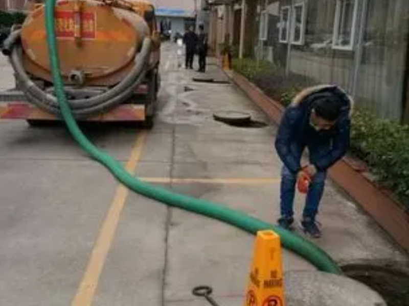 嘉善县专业管道疏通，吸污抽粪，高压清洗雨水市政管道