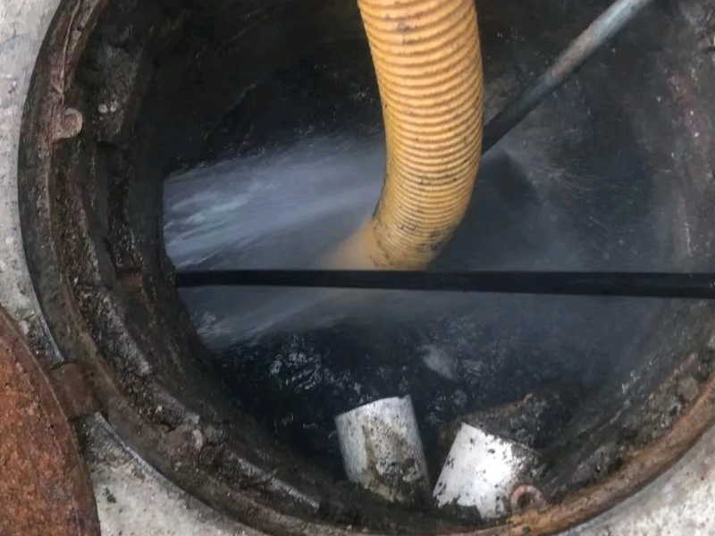 嘉善专业抽粪清掏化粪池隔油池下水道疏通高压清洗