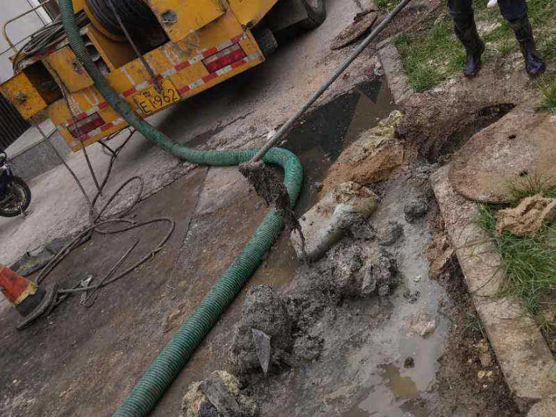 嘉善县专业吸污抽粪，疏通下水道，高压清洗雨水市政管道
