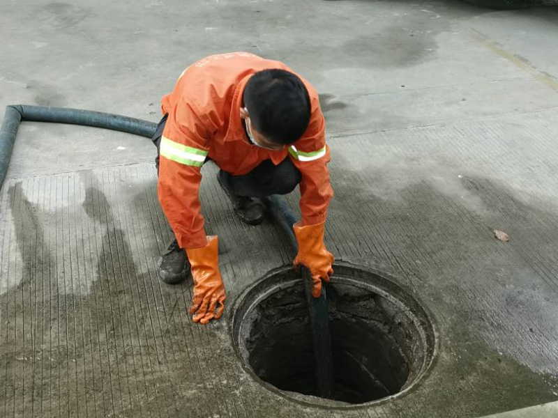 嘉善县疏通管道，高压清洗管道，抽粪化粪池清理